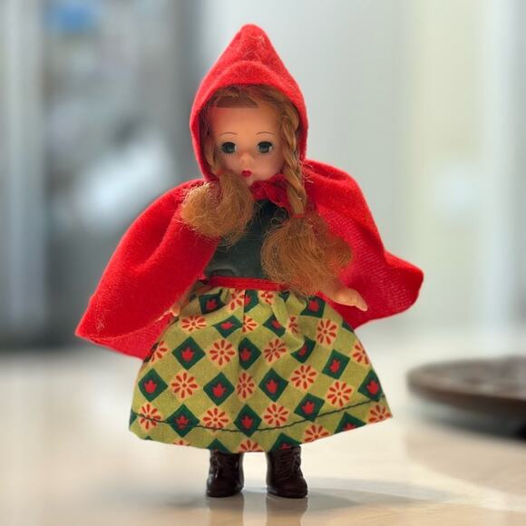 Vintage McDonalds Madame Alexander Little Red Riding Hood and Minnie Mouse - Picture 4 of 9